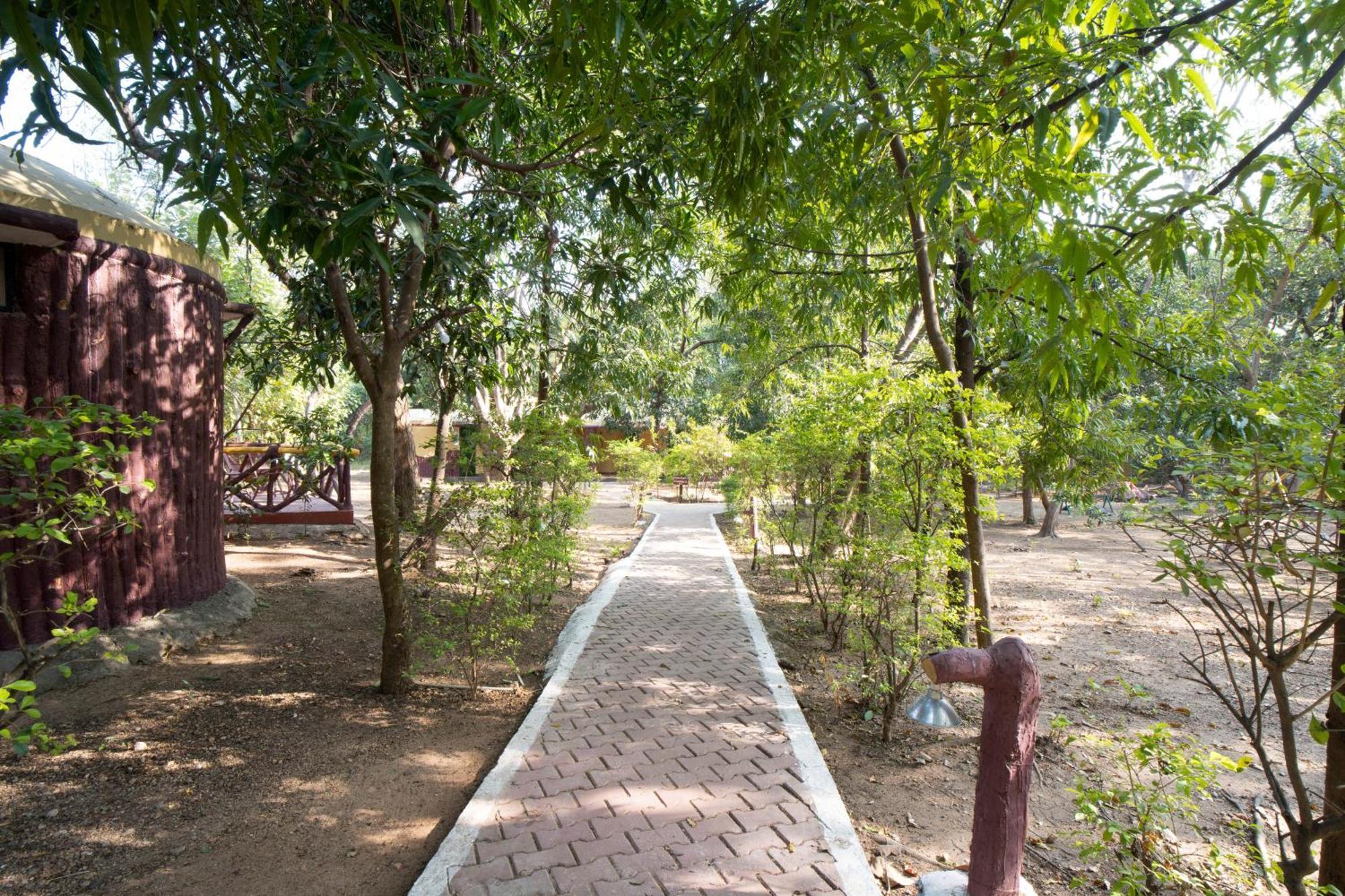 Treebo Premium Mowgli'S Den, Pench Hotel Khawasa Exterior photo